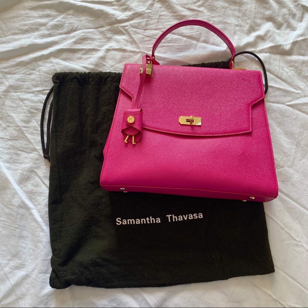 Samantha Thavasa Handbag in Magenta